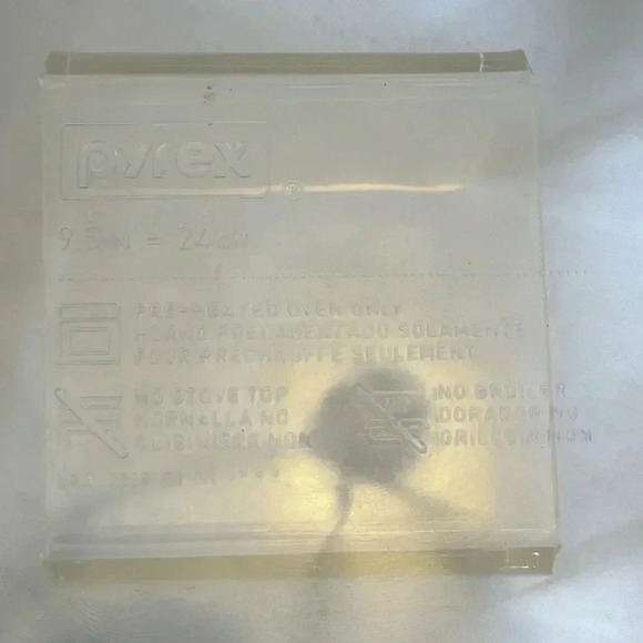 NWT Pyrex 2 Pack 9.5 inch Clear Fluted Edge Oven Safe Bakeware Pie Plates - Picture 5 of 6